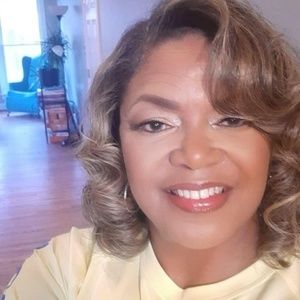 Meet your Posher, Glenda